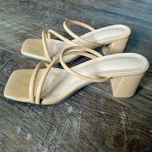 Size 8-8.5 or 40 small chunky heel sandals